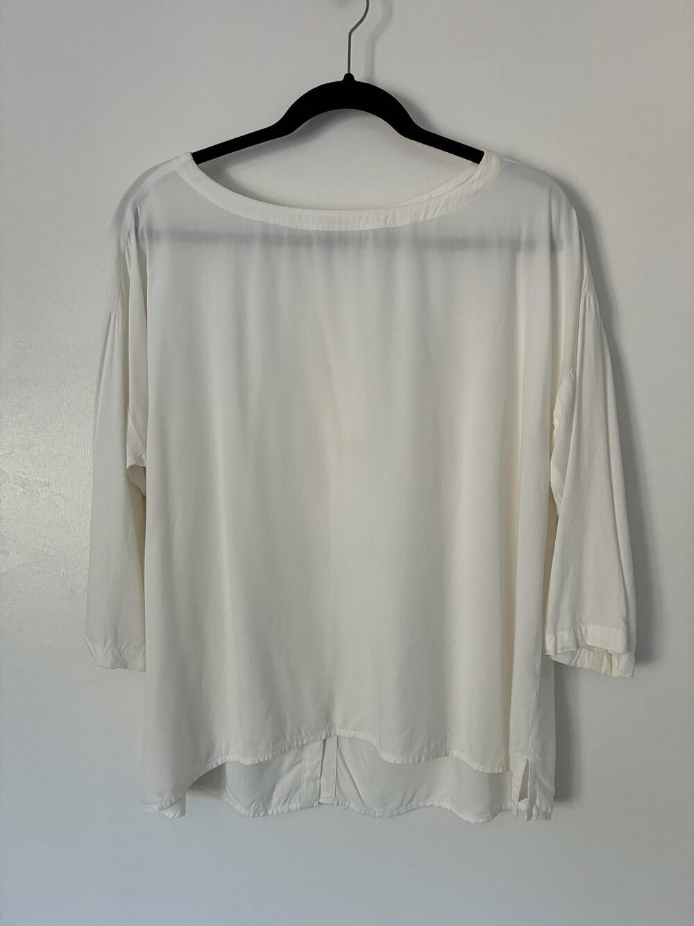 J. Jill White Lightweight Boatneck 3/4 Sleeve Button Black Closure Blouse Sz LP - Picture 1 of 11